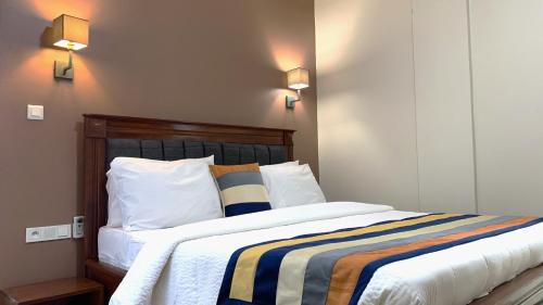 Yaounde Apartamento | Premium apart with great view and parking