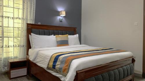 Yaounde Apartamento | Premium apart with parking and terrace
