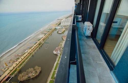 New Boulevard Apartamento | Premium Aparthotel with Sea View