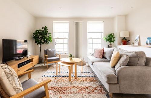 Upper Town Casa | Premium Central House w Parking - Walk Everywhere