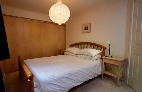 Stroud Apartamento | Premium Central Stroud Apartment with Parking x2