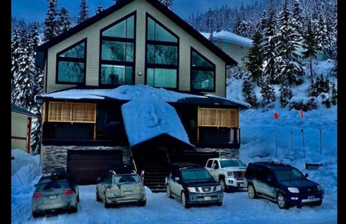 Hemlock Valley Chalet De Esquí | Premium Chalet w/ Hot Tub, Steam Shower, GENERATOR, 6BR 4BA Ski in Ski out