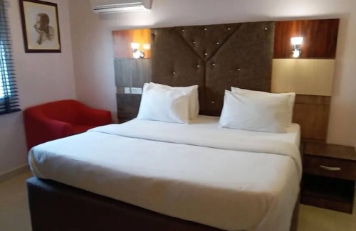 Benin City Hotel | Premium Hotel & Suites by Victoria Inn