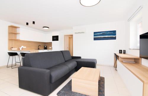 Seca Apartamento | Premium Levant Marina Apartments with Sea View by Locap Group