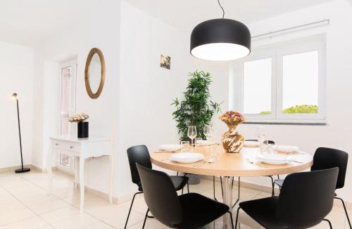 Seca Apartamento | Premium Levant Marina Apartments with Sea View by Locap Group