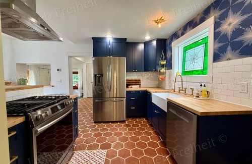 West Main HIll Casa | Premium Luxury furnished, 30 day min, avail. Oct 29