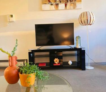 Carlton South Apartamento | Premium Melbourne Apartments with Balcony and Free Tram Access