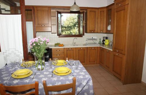 Prines Villa | Premium Rethymno Villa 3 Bedrooms Villa Hinaki Private Garden Private Outdoor Pool Bbq Outdoor Sitting And Dining Area Prines