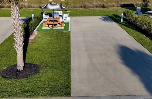 Foley Alquiler De RV | Premium RV Site ⛱️ Resort Amenities 👙Heated Pool🎢 Near OWA & Beaches 🐚🏝️🌊!