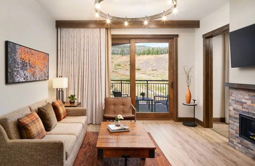 The Highlands Casa | Premium Skiing Winter Escape! Upscale Villa Resort