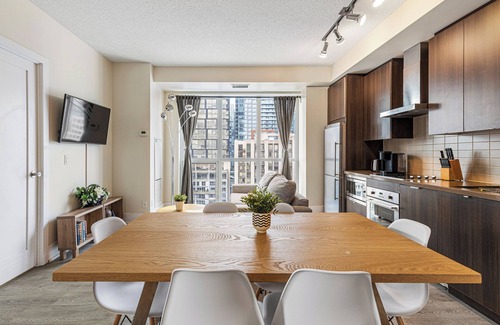 Toronto Entertainment District Hotel | Premium Stays