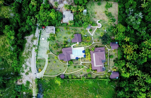 Sanchez Apartamento | Suite premium en villa con jardín y piscina