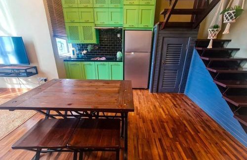 Cyberjaya Apartamento | Premium Vintage Home 2 Master Bedrooms 2 to 4 Pax Comfy Stay for Friends and Family
