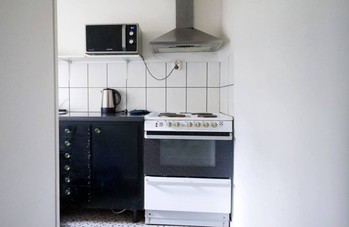 Molndal Apartamento | Premium Workers Home | Near Volvo | Parking