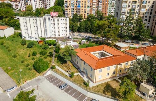 Koper Hostal | Prenočišča Prisoje