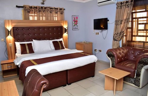 Benin City Hotel | Prenox Hotel and Suites