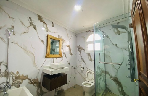 Ikeja Hotel | PRESKEN HOTEL ALADE