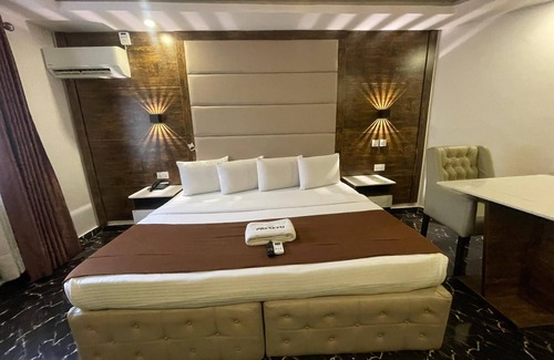 Ikeja Hotel | Presken Hotel Reliance