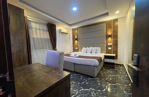 Ikeja Hotel | Presken Hotel Reliance