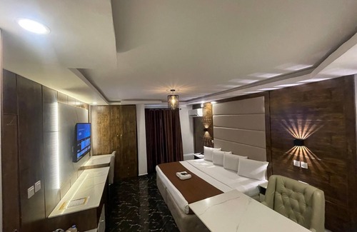 Ikeja Hotel | Presken Hotel Reliance