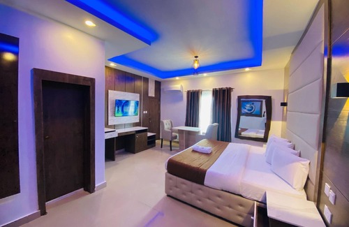 Ofin Hotel | Presken Oniru