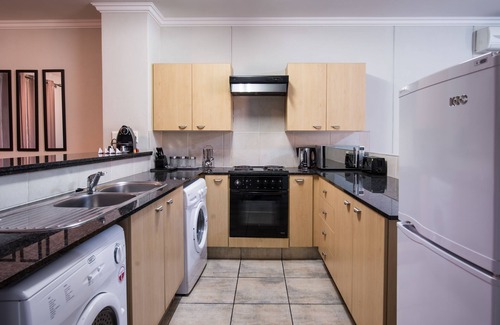 Sandown Apartamento | Prestige Apartment Sandton at Westpoint