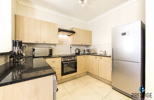 Sandown Apartamento | Prestige Apartment Sandton at Westpoint