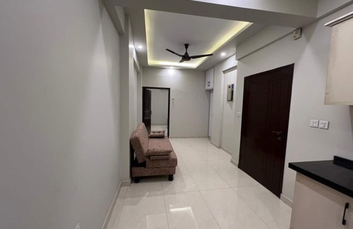 Karachi Apartamento | Prestige Comfort Apartments Separate Lounge With Newly Bath With Reception
