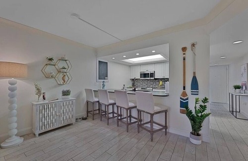 Palm River Estates Condominio | Prestige Naples Condo