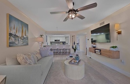 Palm River Estates Condominio | Prestige Naples Condo