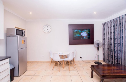 Greater Johannesburg Metropolitan Area Casa | Prestigious Apartments