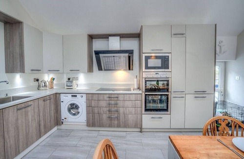 Abersoch Cabaña | PRESWYLFA, family friendly, character holiday cottage in Abersoch