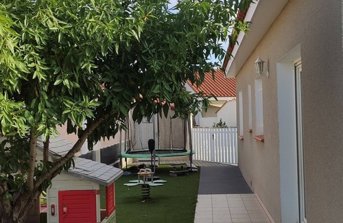 Cabestany Casa | Pretty air-conditioned single-storey villa with swimming pool