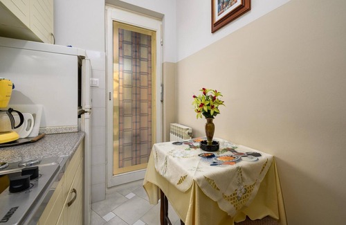 Gulici Apartamento | Pretty Apartment With Balcony