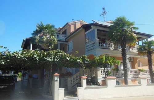 Gulici Apartamento | Pretty Apartment With Balcony