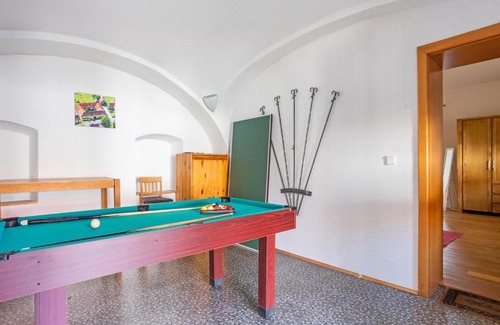 Loipersdorf bei Fuerstenfeld Apartamento | Pretty holiday apartment on a farm near F rstenfeld