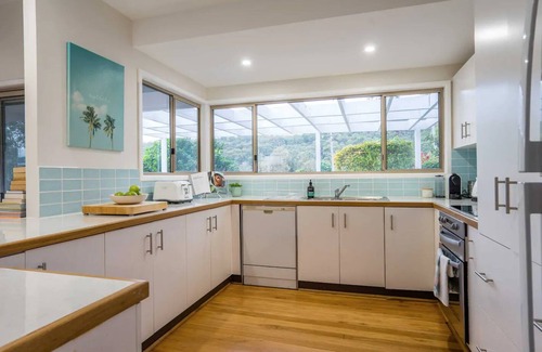 Pretty Beach Central Coast Cabaña | Pretty Beach Cottage con vistas a la Bahía de Hardys