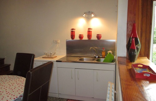 Belle-Isle-en-Terre Cabaña | Bastante Breton Cottage recientemente reformado 2 dormitorios centrales de todos los servicios