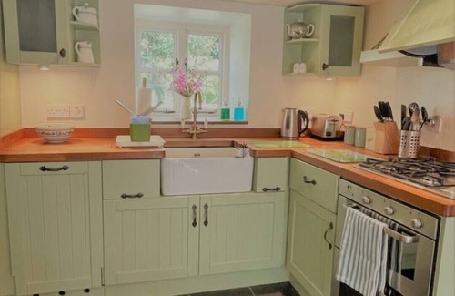 Dulverton Cabaña | Pretty Cottage with Private Garden, Dulverton, Exmoor - Pet-friendly