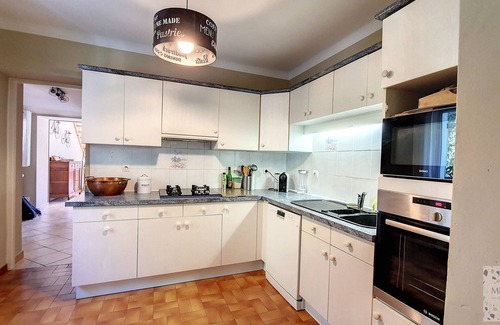 La Bastide-des-Jourdans Villa | BONITA VILLA DE 8 CAMAS CON PISCINA