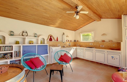 La Bastide-des-Jourdans Villa | BONITA VILLA DE 8 CAMAS CON PISCINA