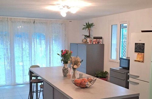 Sarrola-Carcopino Apartamento | Pretty ground floor villa with pool