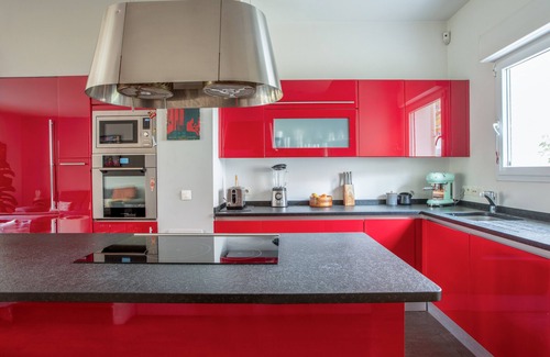 Faubourg de l'Arche Casa | Pretty house with garden - Welkeys