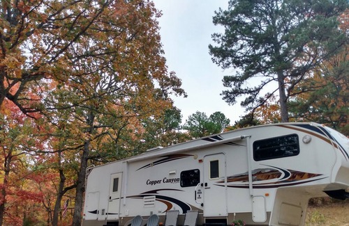 Harrison Casa | Pretty mountain getaway, close to town, on a scenic dirtroad, perfect for ATV's.