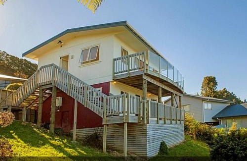 Tairua Casa | Pretty on Paku, Tairua - Cottage