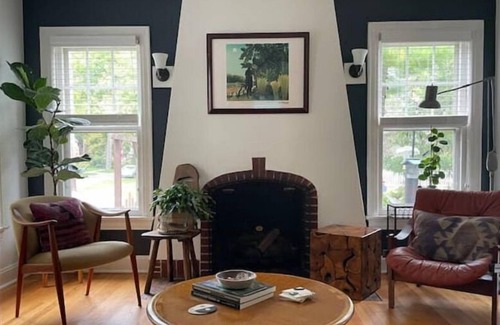 Burns Park Casa | Pretty on Park Place