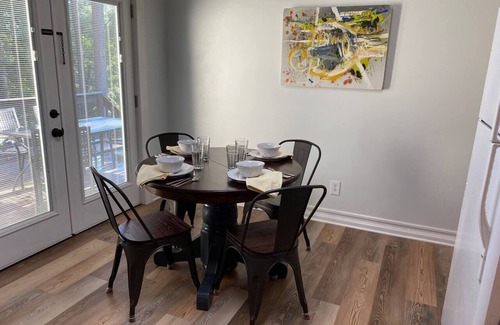 Jacksonville Casa | Pretty, Peaceful, Well-Equipped & Near JSU. Ev Charger