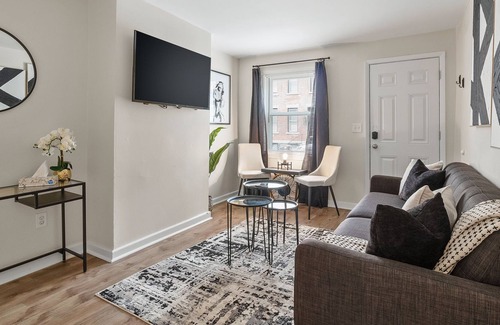 Central Northside Casa | Pretty Pittsburgh*2BR1BA|Central