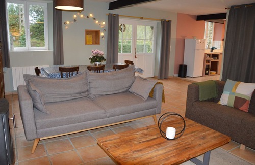 Saint-Lo-d'Ourville Casa | Bonita casa de piedra cerca del mar en St Lô d'Ourville para 6 personas