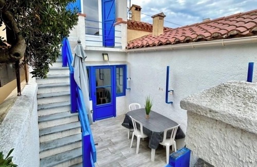 La Jetee Casa | Pretty "TinyHouse" beach cottage with outdoor area and secure parking